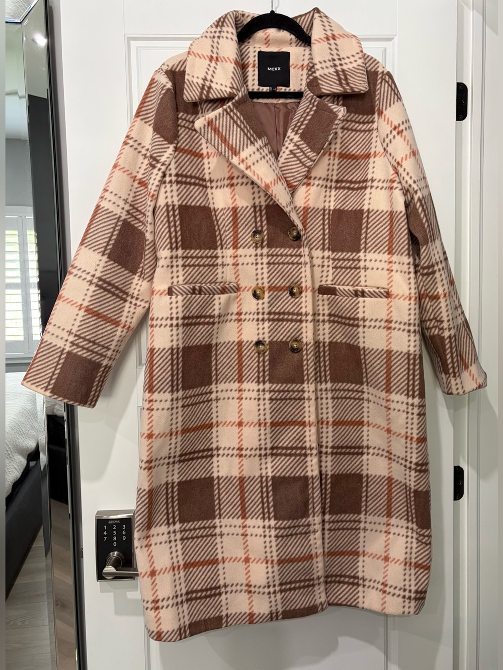 Mexx Cream Plaid Wool Coat with Brown & Rust Accents